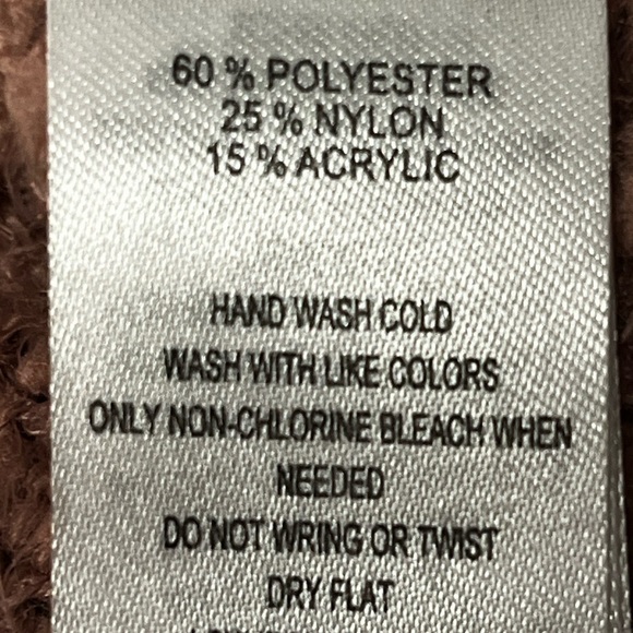 Yes Lola Chunky Knit Sweater - Picture 5 of 5